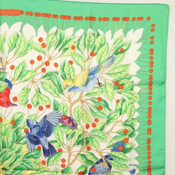 HERMES Carre 90 Scarf ""Les merises"" Silk Green Auth 135497 - Picture 4 of 14